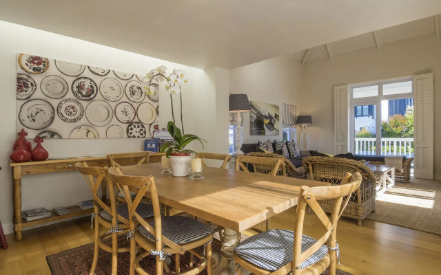 Thesen Islands Holiday House