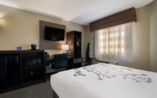 Garner Londonderry Manchester by IHG