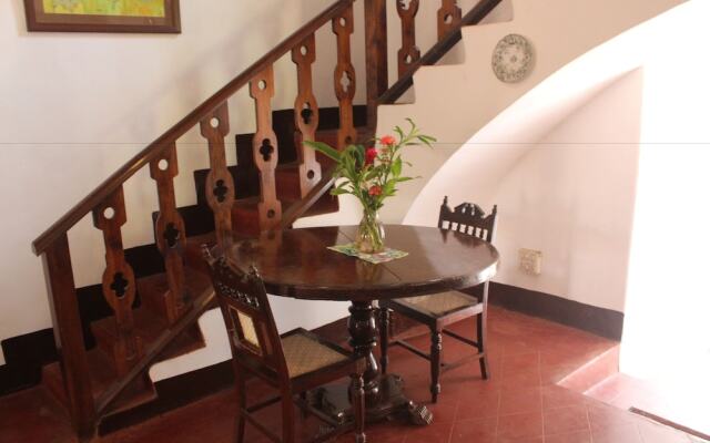 Granpas Inn - Hotel Bougainvillea