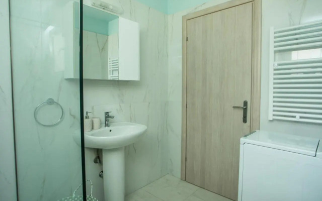 Eden Sunflower - Luxurious Apartment with Sea View