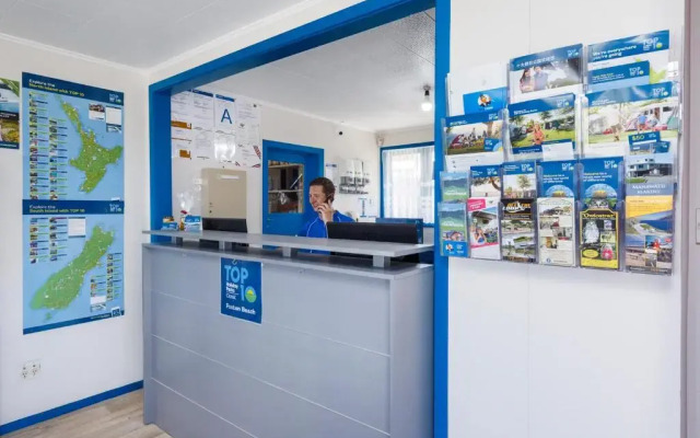 Foxton Beach TOP 10 Holiday Park