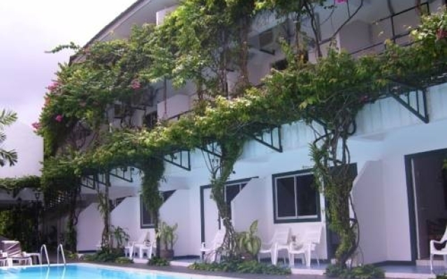 Kamala Beach Inn