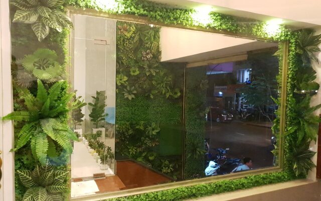 A25 Hotel - 14 Pho Duc Chinh