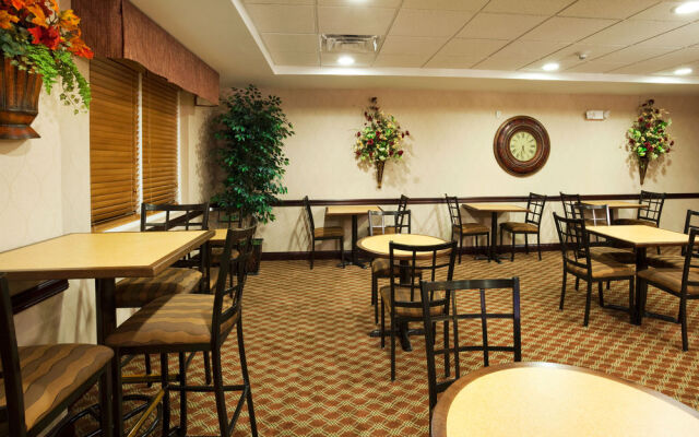 Holiday Inn Express Carrollton