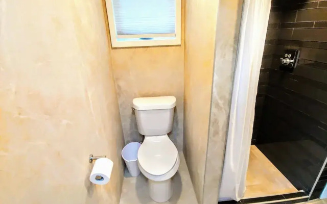 Orlando Lakefront Tiny House Community