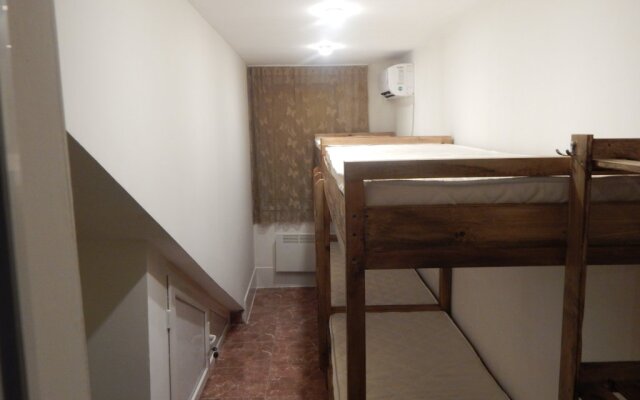 Hostel Ostrovskiy — фото