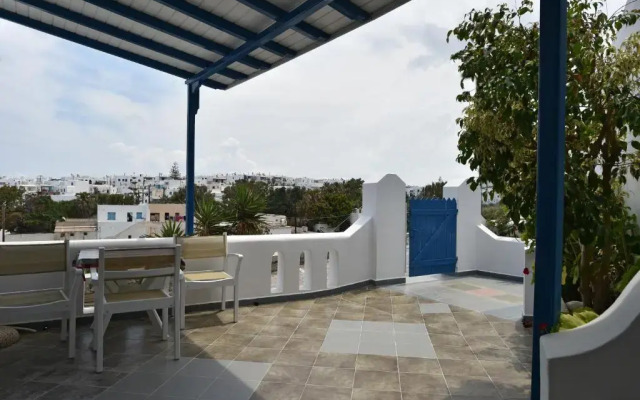 Nikolas Naousa Guesthouse I
