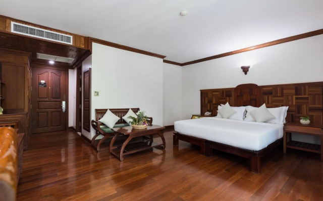 Pierre Hotel