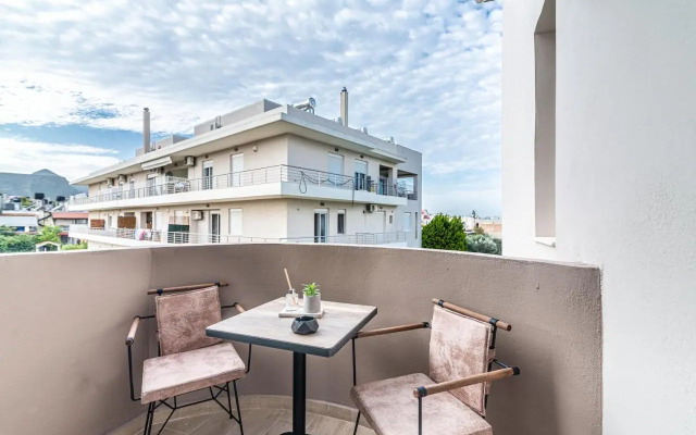 Elegant Suite 1 Near the Beach