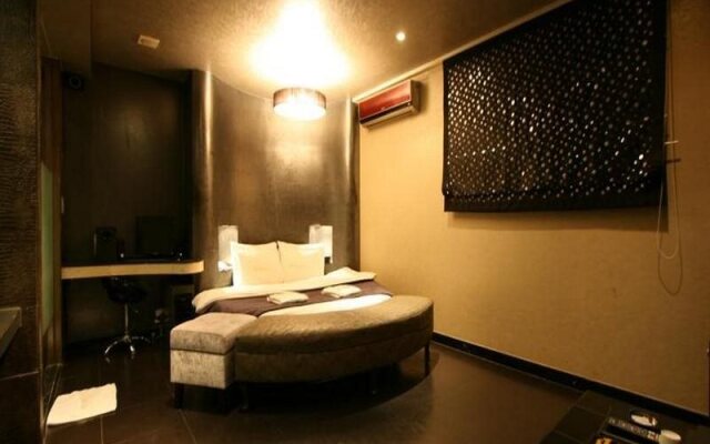 Wiiz Hotel