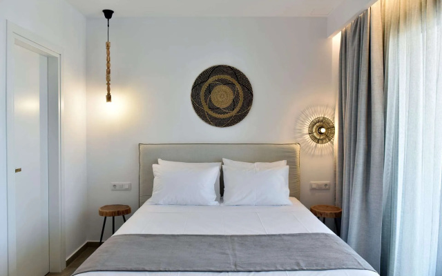 Anais Milos Suites