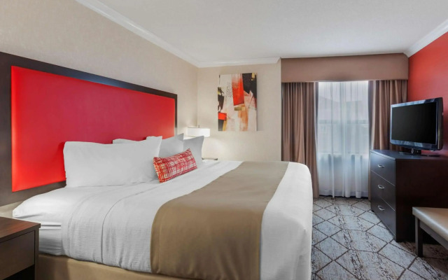 Best Western Plus Rose City Suites