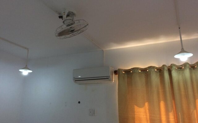 Vinabooker Huynh Tan Phat