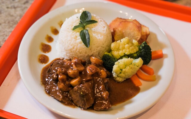 Tonello Business Hotel