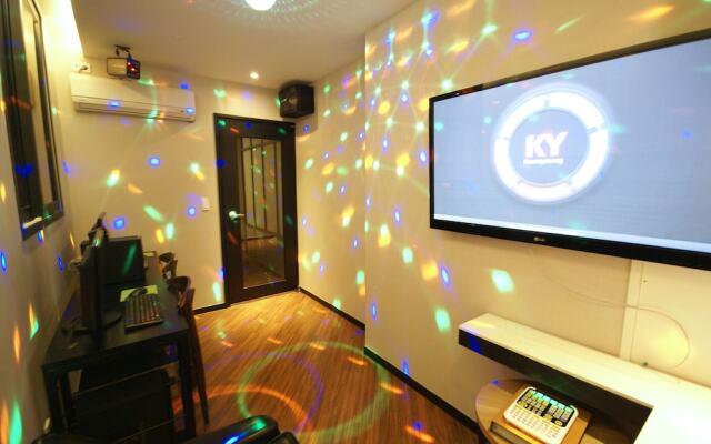 Busan Yeonsan Togok 2 Heaven