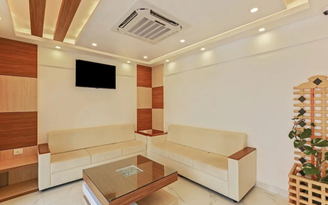 Treebo Goodland Residency - 500m from Railway Station