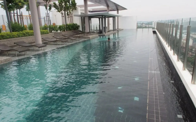 Premier Times International Hotel