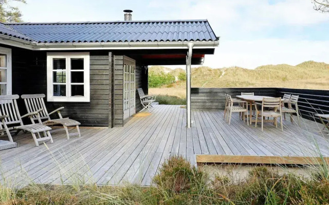 6 Person Holiday Home in Albaek
