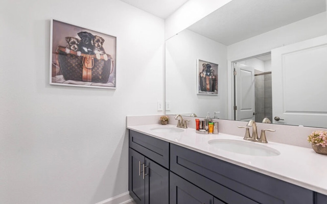 Tvpm-2660rt/sl 4 Bedroom Townhouse by RedAwning