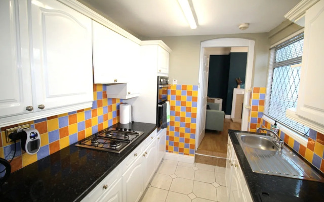 Large 3 Bed Bungalow - Beautiful Refurb - Garden