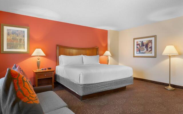 Holiday Inn Express Chicago-Downers Grove by IHG