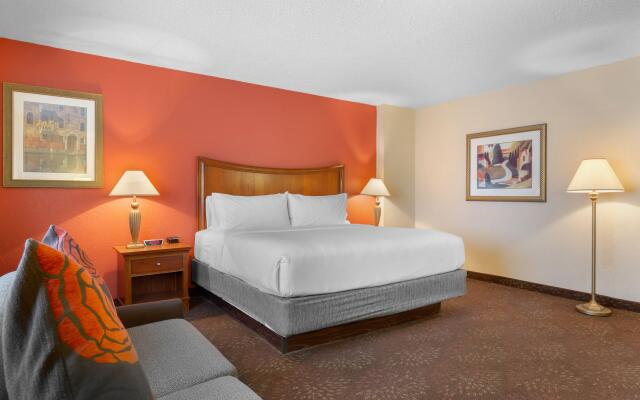 Holiday Inn Express Chicago-Downers Grove, an IHG Hotel