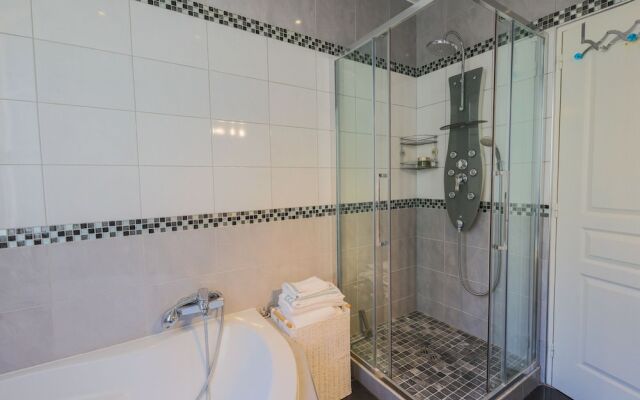 Palais Promenade AP4166 by Riviera Holiday Homes