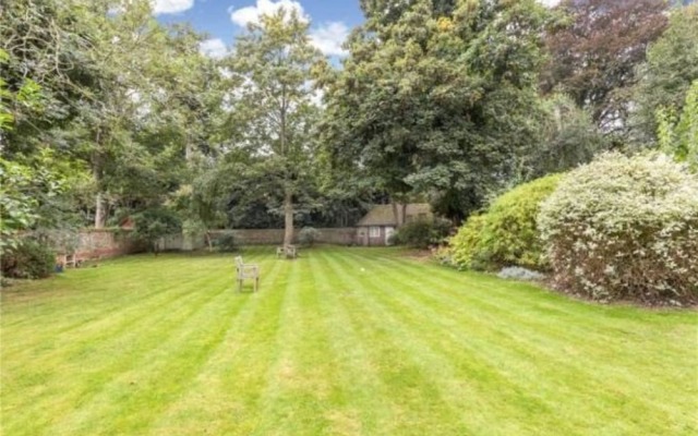 Wimbledon 2 Bedroom Apartment