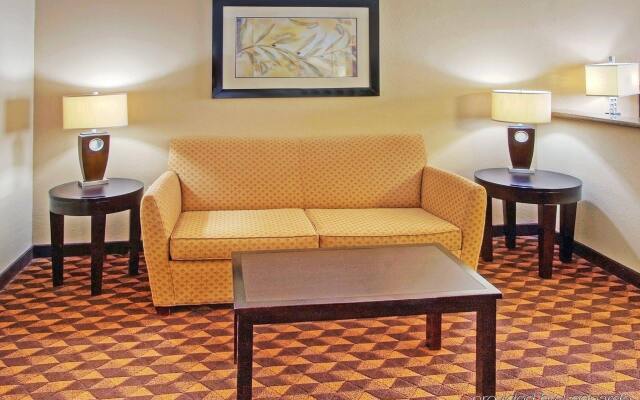 Holiday Inn Express Hotel & Suites Albuquerque Midtown by IHG