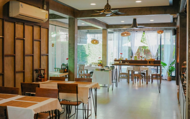Buri Gallery House & Resort
