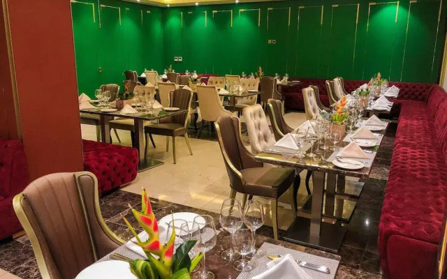 No 1 Oxford Street Hotel And Suites