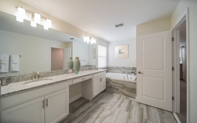 Lovely Vacation Home with Pool CG1646