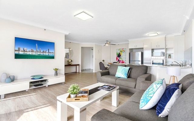 Surfers Century Oceanside Apartments