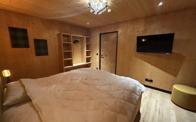 Chalet With Private Sauna House and Garden