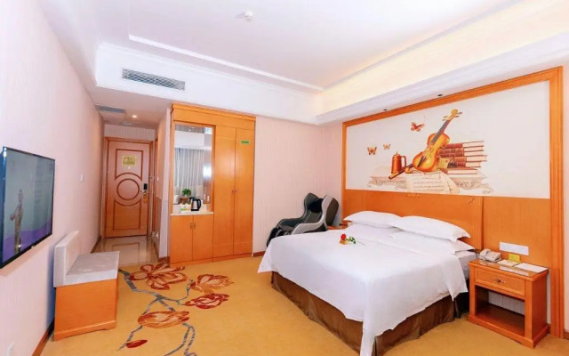 Vienna Hotel Shenzhen Longgang Ainan Road Branch