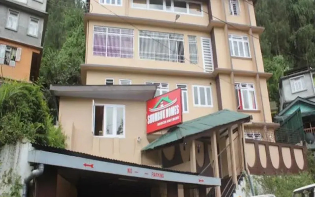 Hotel Shumbuk Homes