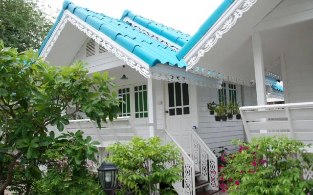 Baan Luang Harn Guesthouse