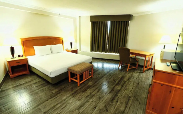 Continental Inn & Suites