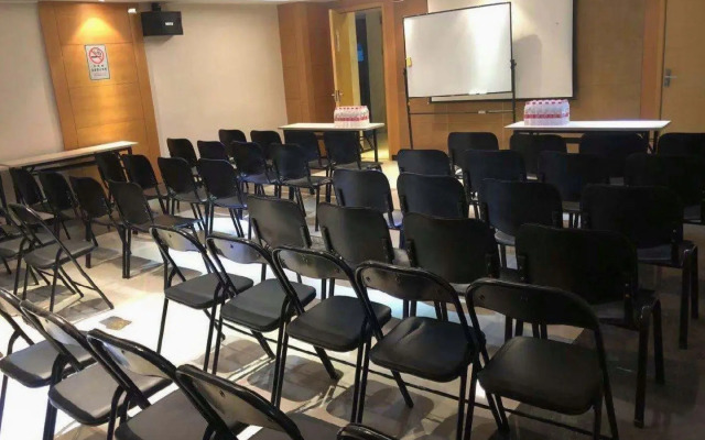 City Comfort Inn Shenzhen Longhua Bus Station Qinghu Metro Station