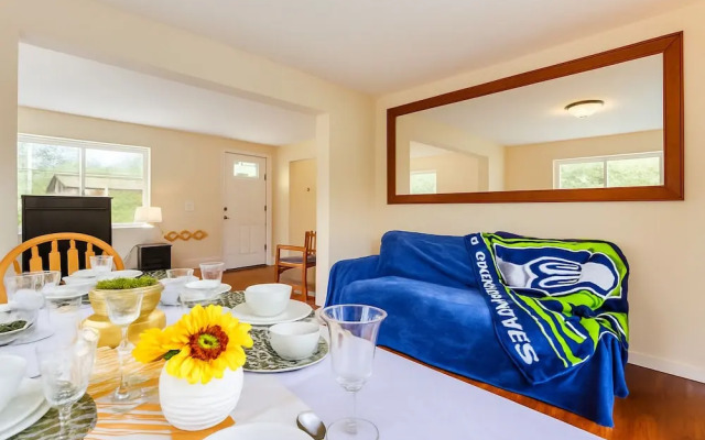 The Grand North Seattle Family Home