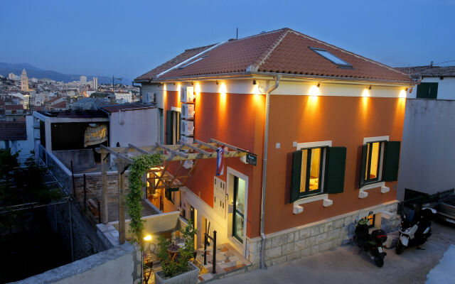Villa Urbi et Orbi