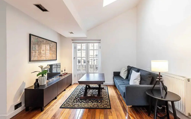 Fitzrovia Townhouse Apartment