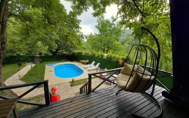 Peaceful Bungalow Surrounded by Nature in Sapanca