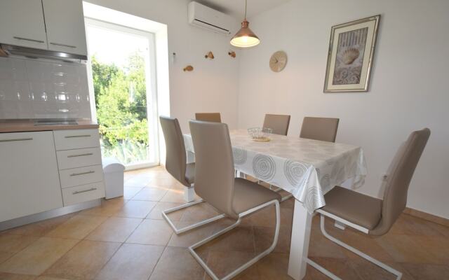 Apartment Srsic