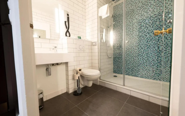 Holiday Inn Calais by IHG
