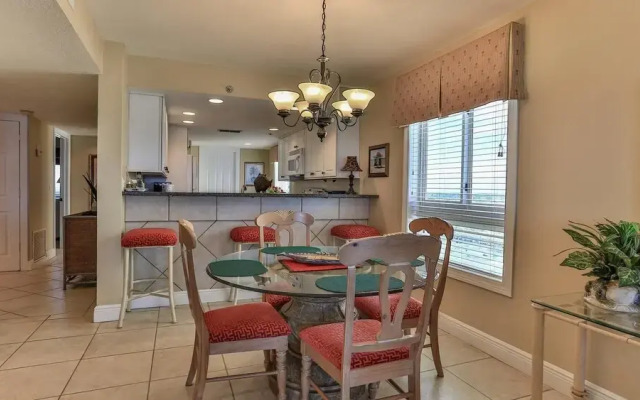 Destin Towers 111
