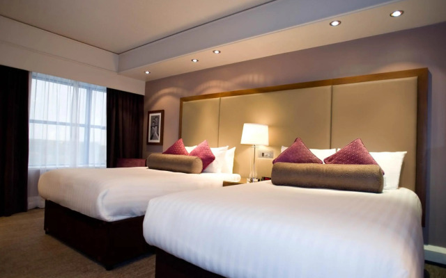 Sandman Signature London Gatwick Hotel