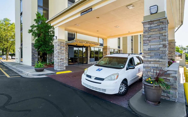 Comfort Inn & Suites Durham near Duke University