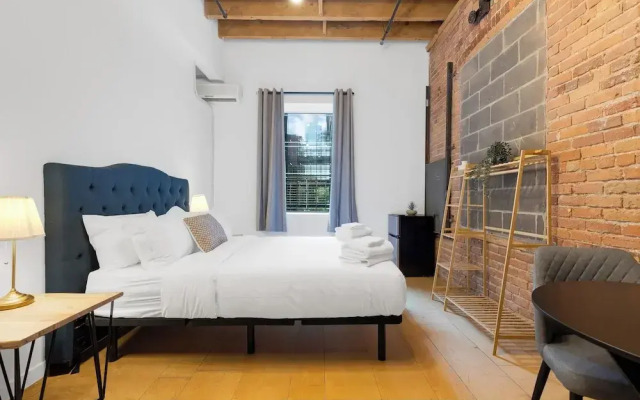 The Little Prince Rooms-Old Montreal