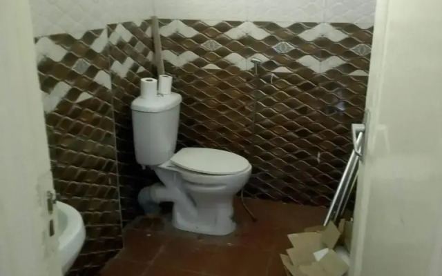 Kenya Inn